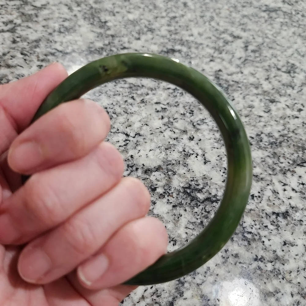 Vintage Solid Oriental Jade Bangle Bracelet Natural Stone Speckled Green Round